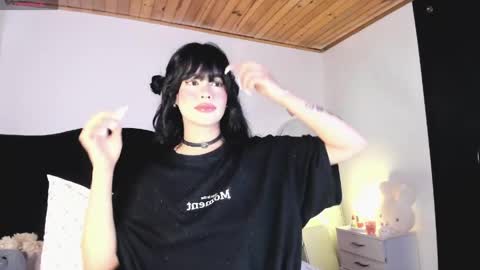Rosieeee  online show from June 7, 10:24 pm