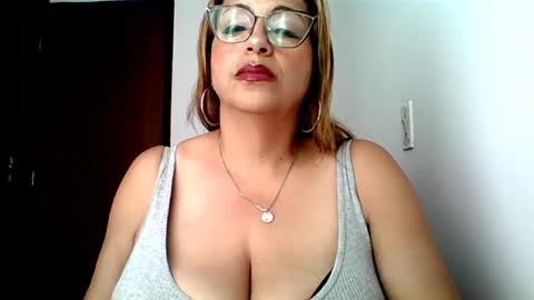 Rossana  online show from May 24, 12:43 pm