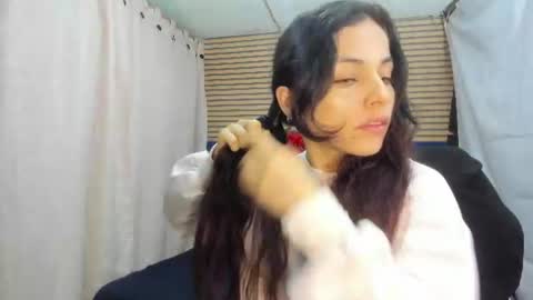 Snapshot of rosse_25 chatting on June 16, 12:52 pm Would you like to help me with supplementation and sports suits so I can compete in powerlifting online show from June 16, 12:52 pm