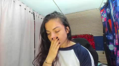 Snapshot of rosse_25 chatting on July 15, 12:32 pm Would you like to help me with supplementation and sports suits so I can compete in powerlifting online show from July 15, 12:32 pm