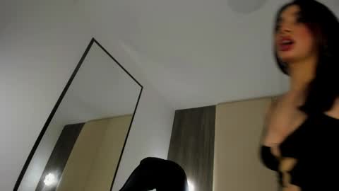 Snapshot of rosse_her chatting on June 4, 6:25 pm R O S S E online show from June 4, 6:25 pm