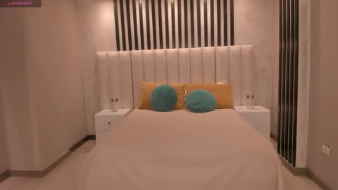 Rossie Rivers online show from December 15, 11:36 am