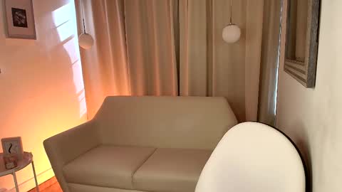 Rousee online show from February 21, 1:01 pm