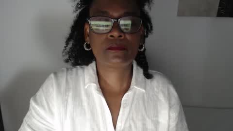 luxa online show from June 1, 11:56 am