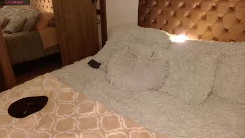 Snapshot of rouss_henao chatting on March 5, 3:18 am Rouss marie henao online show from March 5, 3:18 am