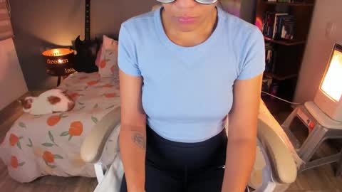 Snapshot of rouss_henao chatting on September 10, 9:53 am Rouss marie henao online show from September 10, 9:53 am