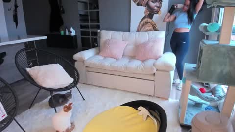 Snapshot of rouss_henao chatting on September 17, 10:22 pm Rouss marie henao online show from September 17, 10:22 pm