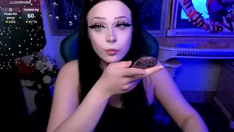 rouzfarrelll online show from February 8, 1:03 pm