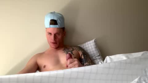 roverone89 online show from March 3, 5:41 pm