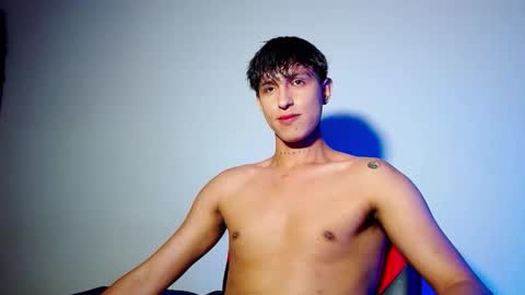 rowanboy23 online show from November 8, 4:56 am