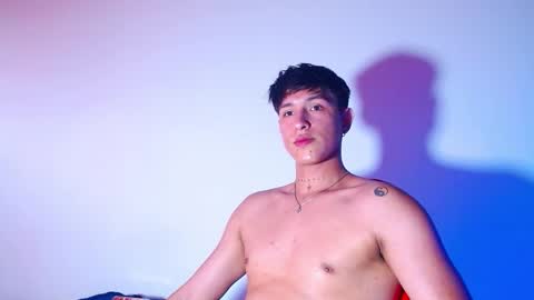 rowanboy23 online show from February 23, 5:32 pm