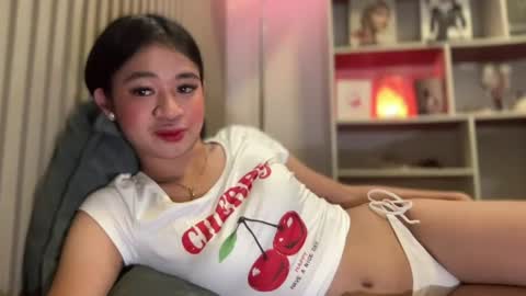 roweena online show from June 16, 3:47 pm