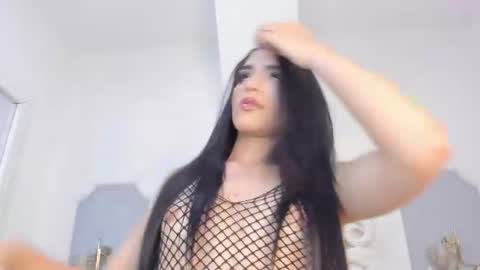 Snapshot of roxana_scott1 chatting on July 3, 3:46 am roxana_scott1 online show from July 3, 3:46 am