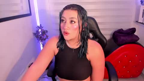 Snapshot of roxanne_morelli chatting on July 5, 12:34 pm roxanne online show from July 5, 12:34 pm