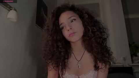 Snapshot of roxieflexie chatting on January 17, 5:12 am Roxie online show from January 17, 5:12 am