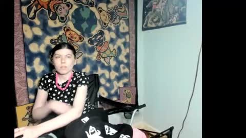 roxihazeleyes online show from July 2, 8:59 pm
