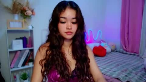 roxxy_blossom online show from July 20, 3:54 am