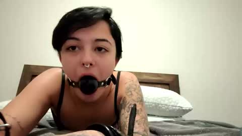 Roxxy Skyy online show from January 13, 3:23 am