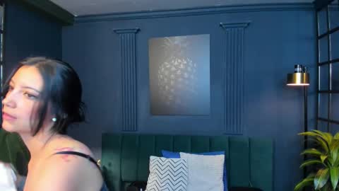 Roxy hell online show from February 7, 12:20 pm