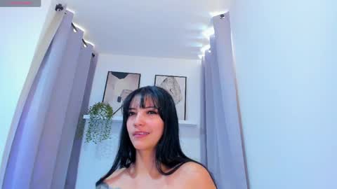 Roxy hell online show from April 10, 8:02 pm