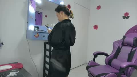 Roxy online show from February 16, 1:57 am