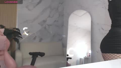 Roxy online show from March 7, 1:41 pm