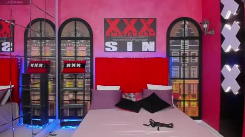 Roxy online show from June 10, 1:28 am