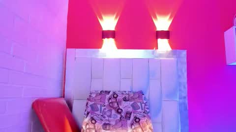 roxy_sexy69 online show from March 25, 4:07 am