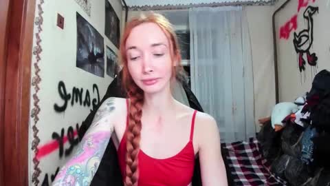 Roxy online show from November 30, 8:02 pm