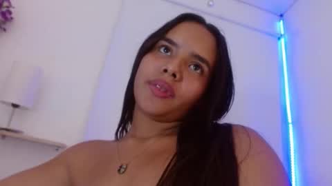 roxy_stone1 online show from October 31, 8:21 pm