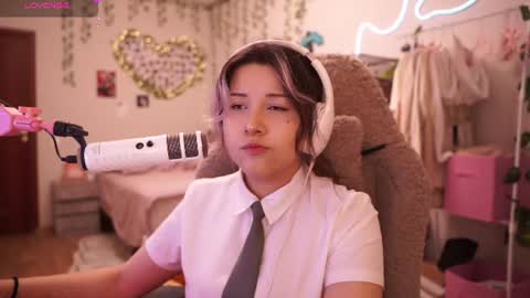 roxysuh online show from June 28, 8:42 am