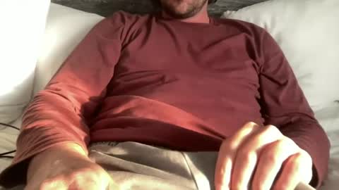 roythegil online show from July 13, 11:29 pm