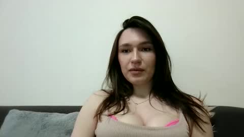 Roza05x online show from May 24, 9:25 am
