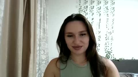 Roza05x online show from July 19, 8:01 pm