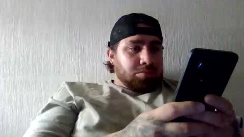 RossMillan online show from May 8, 3:06 pm