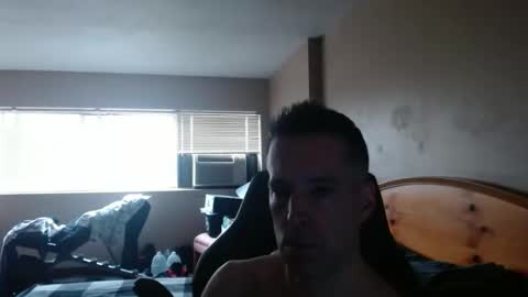 Snapshot of rustic_cuse_777 chatting on February 14, 4:26 pm rustic_cuse_777 online show from February 14, 4:26 pm