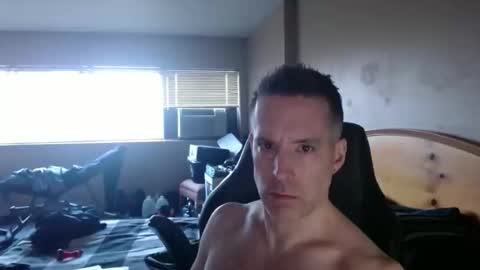 Snapshot of rustic_cuse_777 chatting on February 16, 9:44 pm rustic_cuse_777 online show from February 16, 9:44 pm