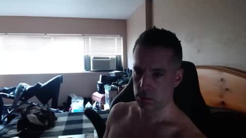 Snapshot of rustic_cuse_777 chatting on March 26, 4:12 pm rustic_cuse_777 online show from March 26, 4:12 pm