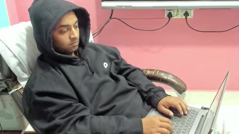 rwb17 online show from November 14, 4:28 pm