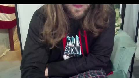 Snapshot of rwb1982 chatting on December 20, 1:07 pm rwb1982 online show from December 20, 1:07 pm