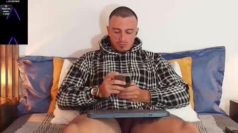 Sr Coast online show from February 15, 3:31 pm