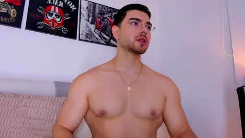 Ryan  online show from February 18, 1:34 am