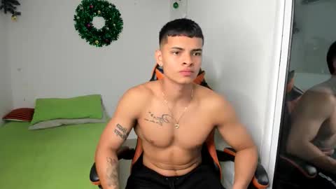 ryan_myerz online show from January 18, 4:44 pm