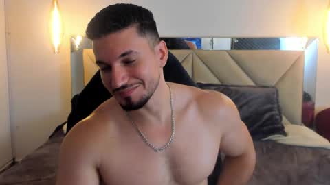 Snapshot of ryan_ward79 chatting on June 4, 2:45 pm Ryan online show from June 4, 2:45 pm