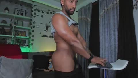 ryanboy30 online show from February 2, 9:35 pm