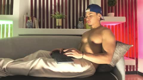 Snapshot of ryangreys01 chatting on September 30, 4:06 am Ryan online show from September 30, 4:06 am