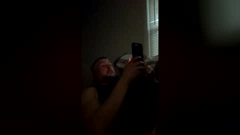 ryanmhoyt88 online show from April 20, 12:24 am