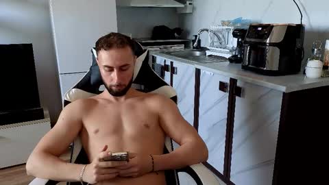 ryanstorm1 online show from November 2, 11:23 am