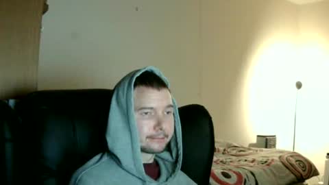 Snapshot of ryder93x chatting on November 12, 7:31 am Ryder93 online show from November 12, 7:31 am