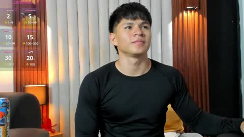 Ryo Kush online show from June 3, 12:30 pm